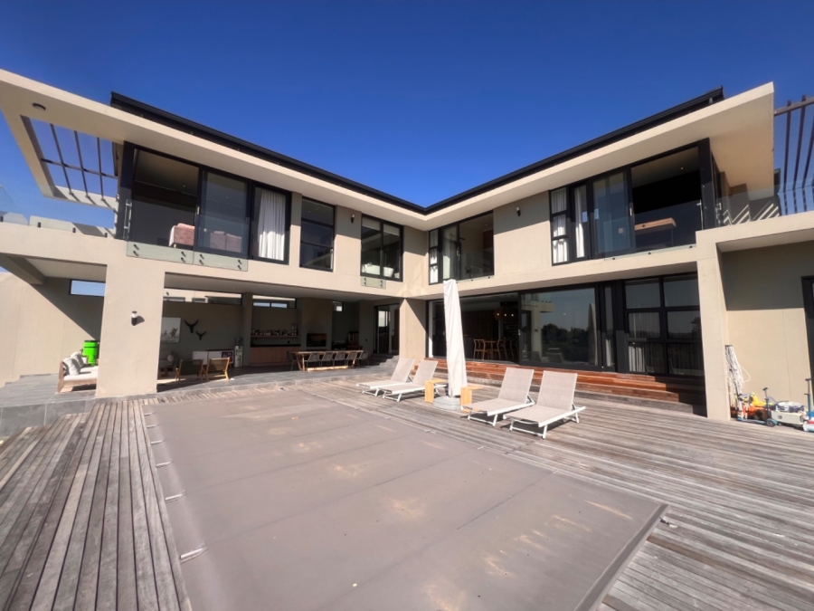 5 Bedroom Property for Sale in Oubaai Western Cape